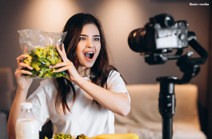 Influencer marketing for restaurants: How to see success with your campaigns