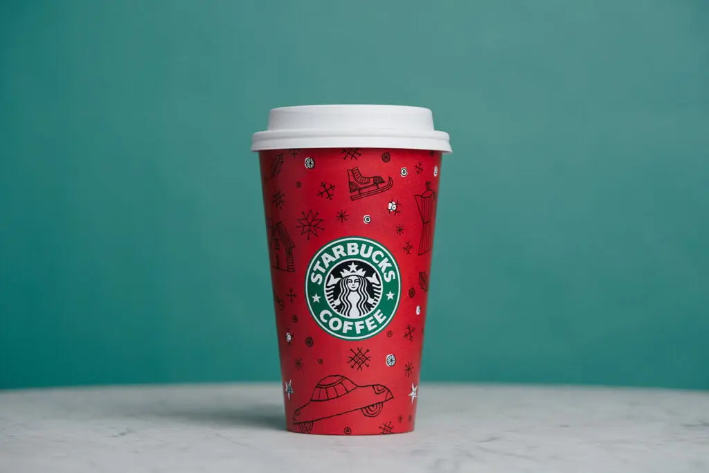 Star͏b͏ucks' Red Cup campaign