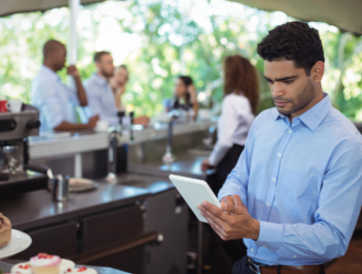 Analyzing Sales Patterns in Restaurants