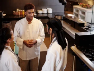 How to Run a Kitchen in a Restaurant