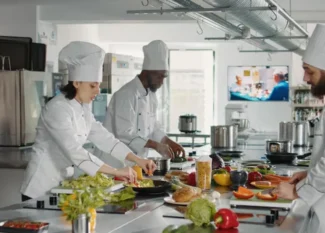 Cloud Kitchen vs Ghost Kitchen