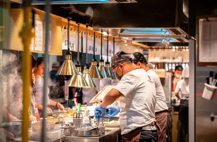 There are four main factors to consider before starting your cloud kitchen.