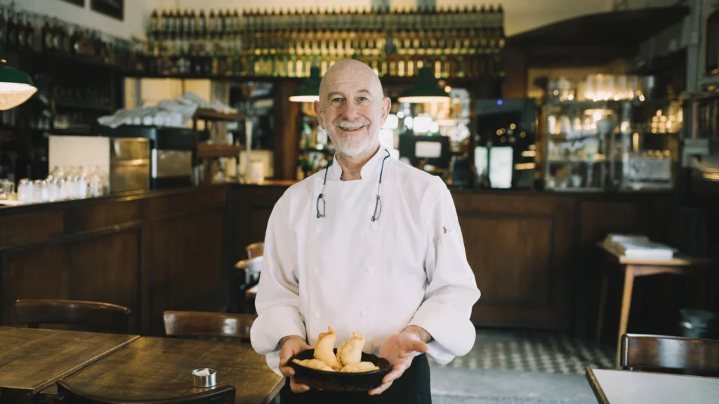Forecasting for Full-Service Restaurants: Improve Demand & Staffing Accuracy
