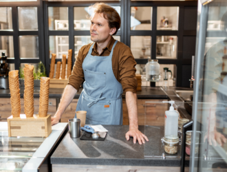 The Complete Guide to Choosing a POS for Small Ice Cream Shops